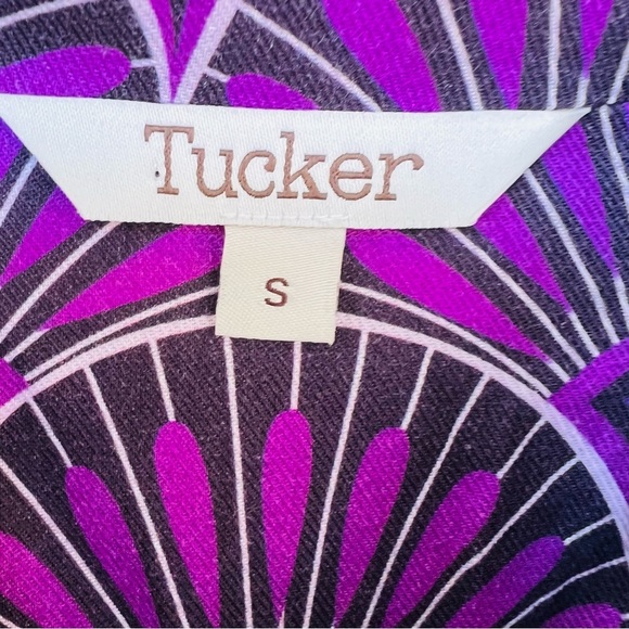 TUCKERNUCK ALLYSON Purple 100% SILK Long Sleeve Wrap Dress SIZE SMALL LIKE NEW! - Picture 3 of 9